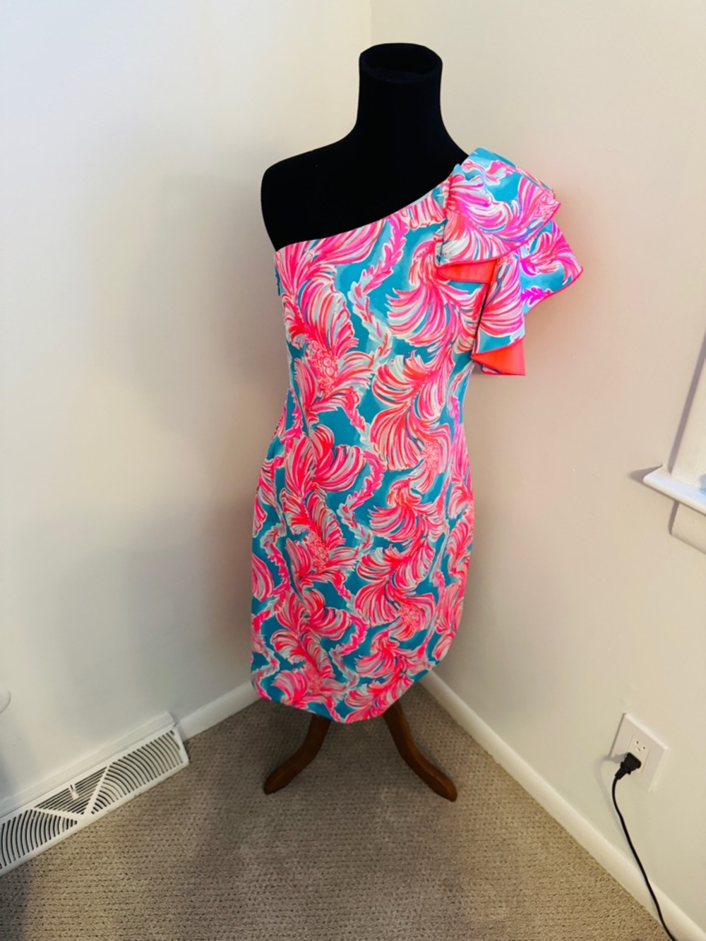 NWT Lilly Pulitzer One-Shoulder Dress in Pink and Blue - Picture 3 of 11